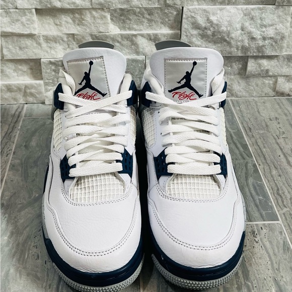 💎Nike’s 👟 Great condition💎 Jordan4 men’s size 8. Offering $100 off. stock X. - Picture 9 of 10